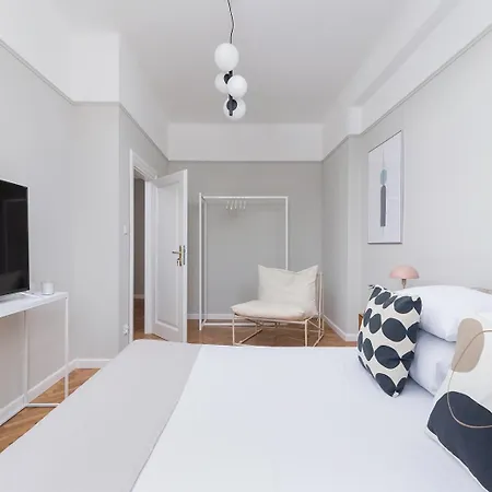 2 - Bedroom Apartment With Balcony - Rejtana 10 Krakow Exterior photo