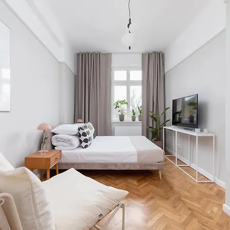 2 - Bedroom Apartment With Balcony - Rejtana 10 Krakow Exterior photo
