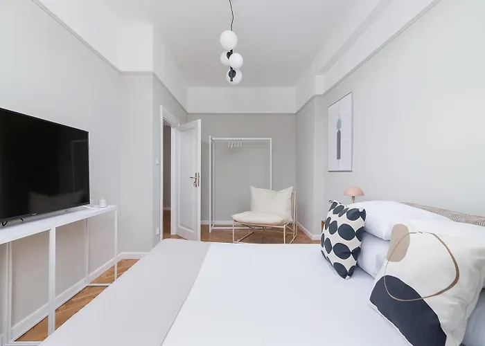 2 - Bedroom Apartment With Balcony - Rejtana 10