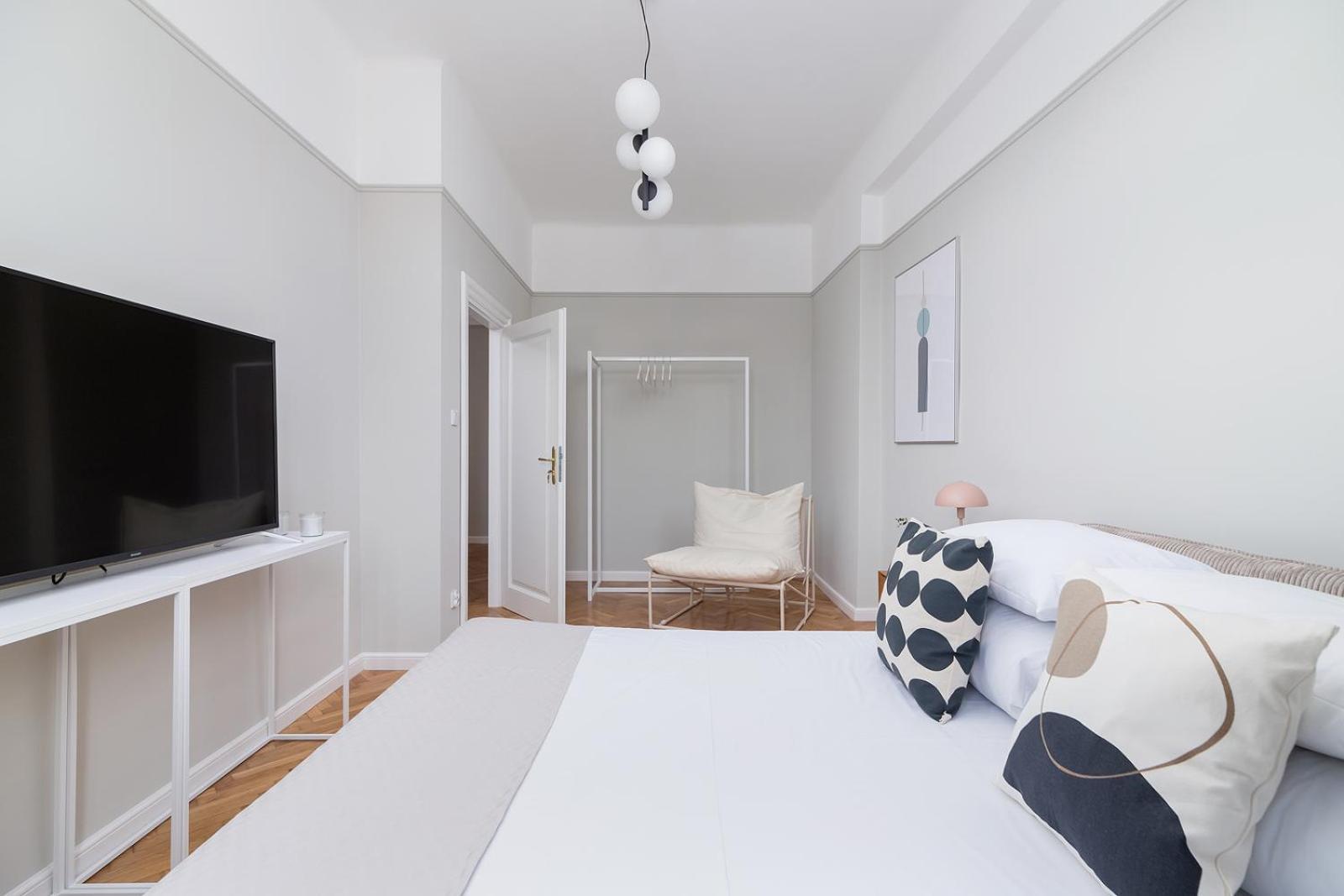 2 - Bedroom With Balcony - Rejtana 10 *